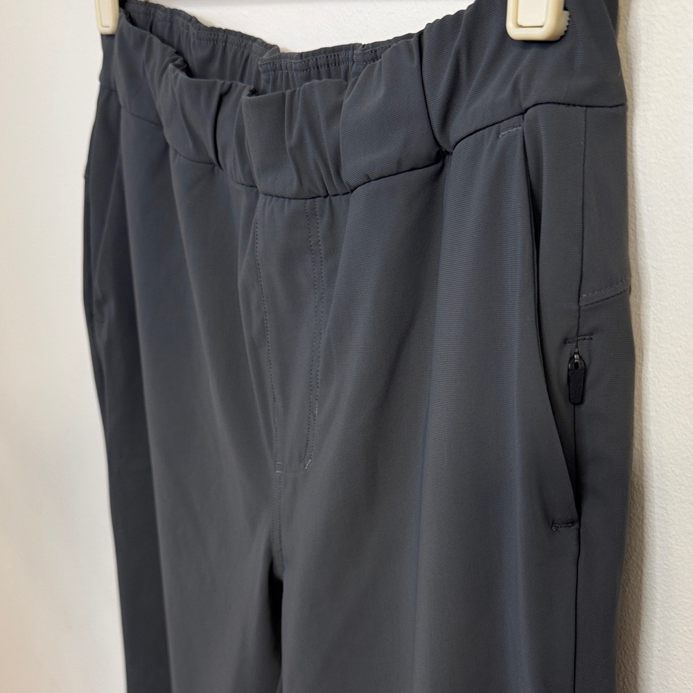 Vuori Miles Ankle Pant, Size M - Picture 6 of 6